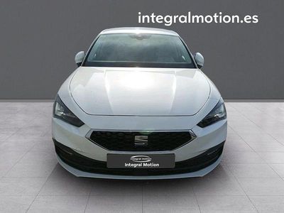 Usado Seat Leon Style 149 CV (109 kW) 2020 Blanco Berlina
