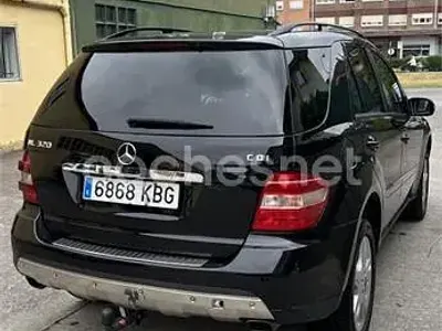 Usado Mercedes ML320 224 CV (164 kW) 2006 Negro SUV
