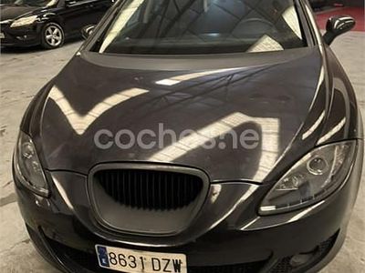 Usado Seat Leon Sport 140 CV (102 kW) 2006 Negro Utilitario