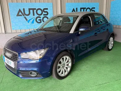 Usado Audi A1 Sportback Attraction 86 CV (63 kW) 2013 Azul Utilitario
