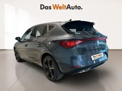 Usado Seat Leon FR 204 CV (150 kW) 2025 Gris