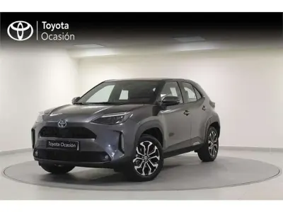Usado Toyota Yaris Cross Active 116 CV (85 kW) 2022 Gris SUV