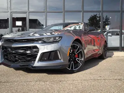 Usado Chevrolet Camaro 405 CV (297 kW) 2015 Gris / plata Descapotable