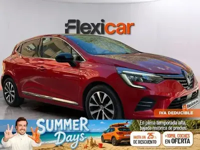 Usado Renault Clio Techno 90 CV (66 kW) 2023 Rojo Utilitario