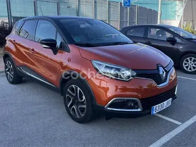 Usado Renault Captur Zen 90 CV (66 kW) 2017 Naranja SUV