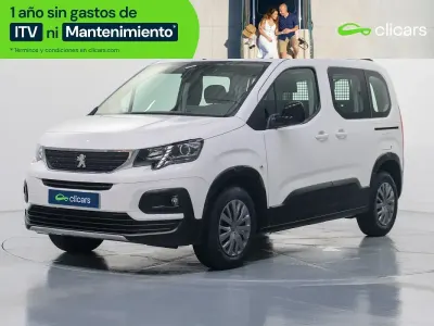 Usado Peugeot Rifter Allure 100 CV (73 kW) 2022 Blanco Monovolumen