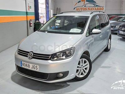 Usado VW Touran Advance 105 CV (77 kW) 2015 Gris / plata Monovolumen