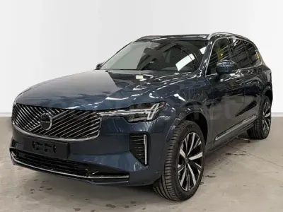 Usado Volvo XC90 Core 455 CV (334 kW) 2025 Azul SUV