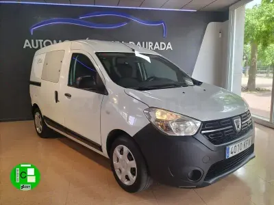 Usado Dacia Dokker Ambiance 75 CV (55 kW) 2017 Blanco Monovolumen