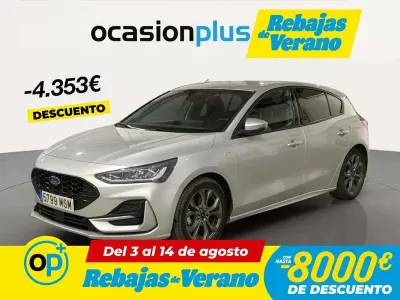 Usado Ford Focus ST-Line 155 CV (114 kW) 2024 Gris Utilitario
