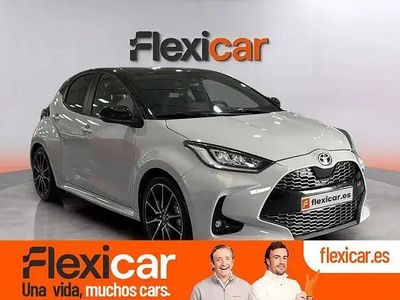 Usado Toyota Yaris Hybrid Plus 116 CV (85 kW) 2022 Blanco