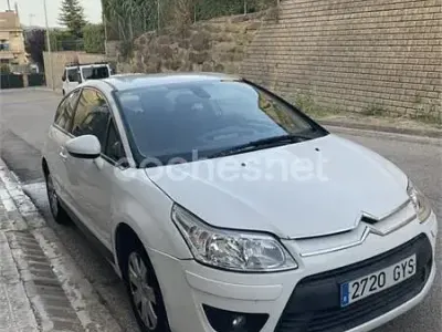 Usado Citroën C4 90 CV (66 kW) 2010 Blanco Berlina