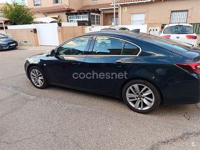 Usado Opel Insignia Eco 136 CV (100 kW) 2016 Verde Berlina