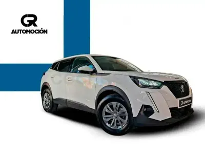 Usado Peugeot 2008 Active 100 CV (73 kW) 2020 Blanco SUV