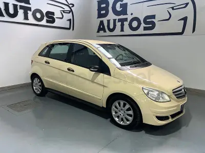 Usado Mercedes B180