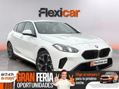 Usado BMW 118 150 CV (110 kW) 2025 Verde Utilitario