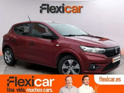 Käytetty Dacia Sandero Comfort 101 HP (74 kW) 2021 Punainen Viistoperä