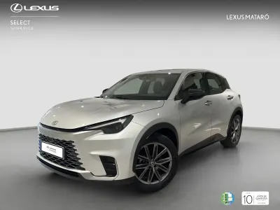 Usado Lexus LBX 136 CV (100 kW) 2025 Gris SUV
