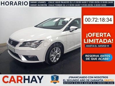 Usado Seat Leon Style 130 CV (95 kW) 2019 Blanco Berlina