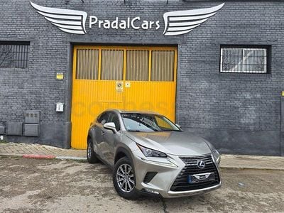 Usado Lexus NX300h Business Edition 197 CV (144 kW) 2018 Gris / plata SUV