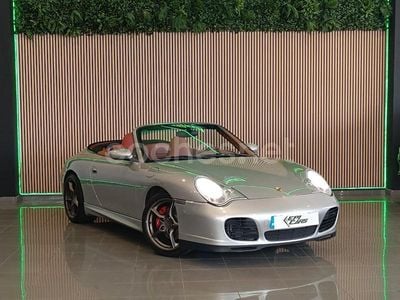 Gris / plata Usado 2002 Porsche 911 Carrera 4 Cabriolet Descapotable | 42.990 €