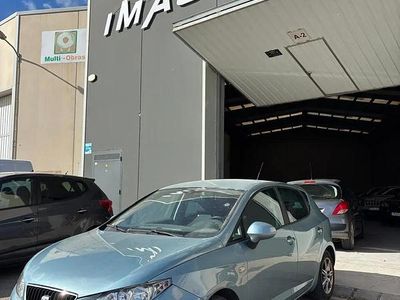 Begagnad Seat Ibiza Style 105 HK (77 kW) 2010 Blå Sedan