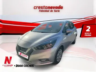 Usado Nissan Micra Acenta 92 CV (67 kW) 2023 Gris Utilitario
