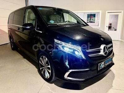 Mercedes V220
