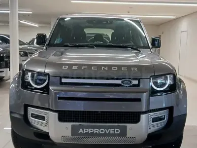 Usado Land Rover Defender S 249 CV (183 kW) 2023 Gris / plata SUV