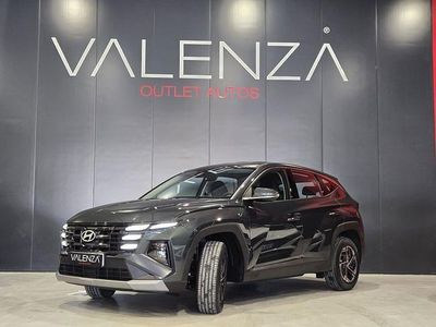 Gris Nuevo 2025 Hyundai Tucson SUV | 33.900 € (Precio justo)
