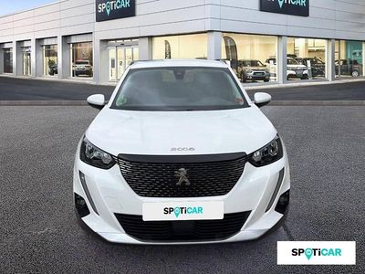 Usado Peugeot 2008 Allure 130 CV (95 kW) 2021 Blanco SUV