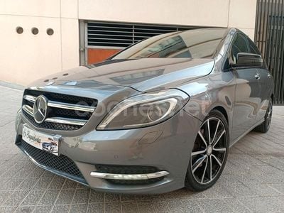 Mercedes B200