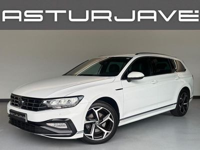 Usado VW Passat R-line 150 CV (110 kW) 2021 Blanco Familiar