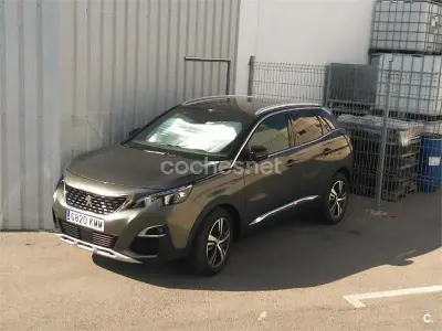 Usado Peugeot 3008 GT-line 120 CV (88 kW) 2018 Verde SUV