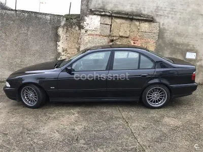 Usado BMW 528 Sport Line 193 CV (141 kW) 1998 Negro Berlina