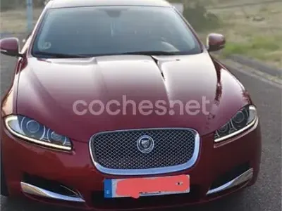 Usado Jaguar XF Luxury 275 CV (202 kW) 2012 Granate Berlina