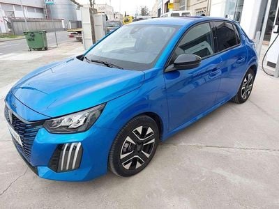 Usado Peugeot 208 Allure 102 CV (75 kW) 2023 Azul Utilitario