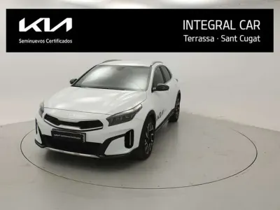 Usado Kia XCeed Style 116 CV (85 kW) 2025 Blanco SUV