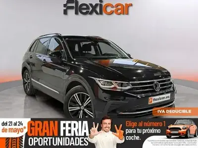 Usado VW Tiguan Life 150 CV (110 kW) 2021 Negro SUV