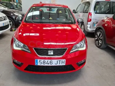 Usado Seat Ibiza CONNECT 90 CV (66 kW) 2016 Rojo Berlina
