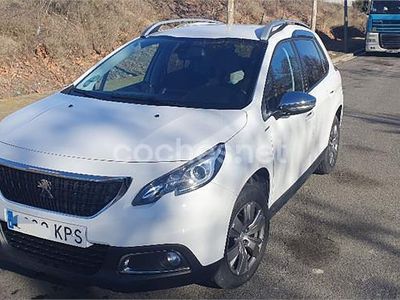 Usado Peugeot 2008 Style 82 CV (60 kW) 2018 Blanco SUV