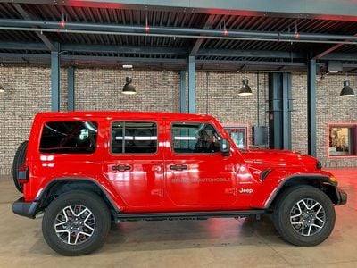 Usado Jeep Wrangler Sahara 272 CV (200 kW) 2024 Rojo SUV