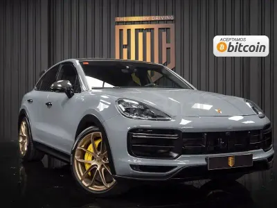 Usado Porsche Cayenne Turbo GT 640 CV (470 kW) 2022 Gris / plata SUV