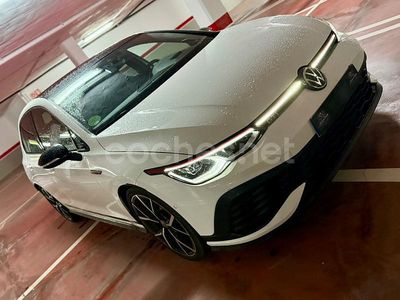 Blanco Usado 2024 VW Golf VIII GTI Clubsport Berlina | 42.599 € (Un poco caro)