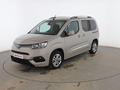 Beige Usado 2021 Toyota Proace Verso City Familiar | 18.899 € (Un poco caro)