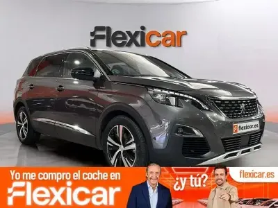Usado Peugeot 5008 GT-line 130 CV (95 kW) 2020 Gris SUV