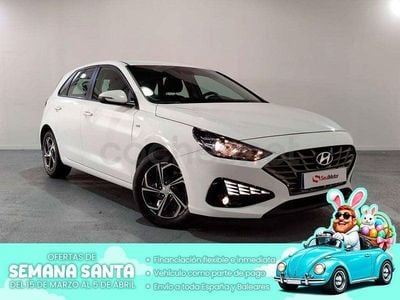 Usado Hyundai i30 120 CV (88 kW) 2023 Blanco Berlina