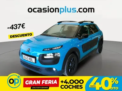 Usado Citroën C4 Feel 110 CV (80 kW) 2017 Azul SUV