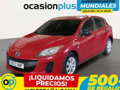 Usado Mazda 3 116 CV (85 kW) 2013 Rojo Utilitario