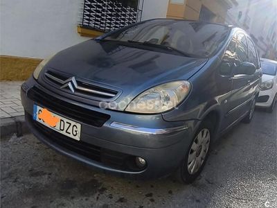 Usado Citroën Xsara Picasso Exclusive 92 CV (67 kW) 2006 Azul Monovolumen